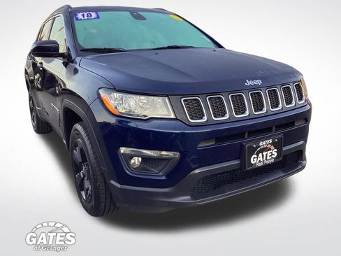 Used 2018 Jeep Compass Latitude w/ Cold Weather Group AWD/4WD image 1