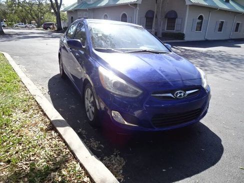 Used 2014 Hyundai Accent GLS w/ Option Group 2 image 5