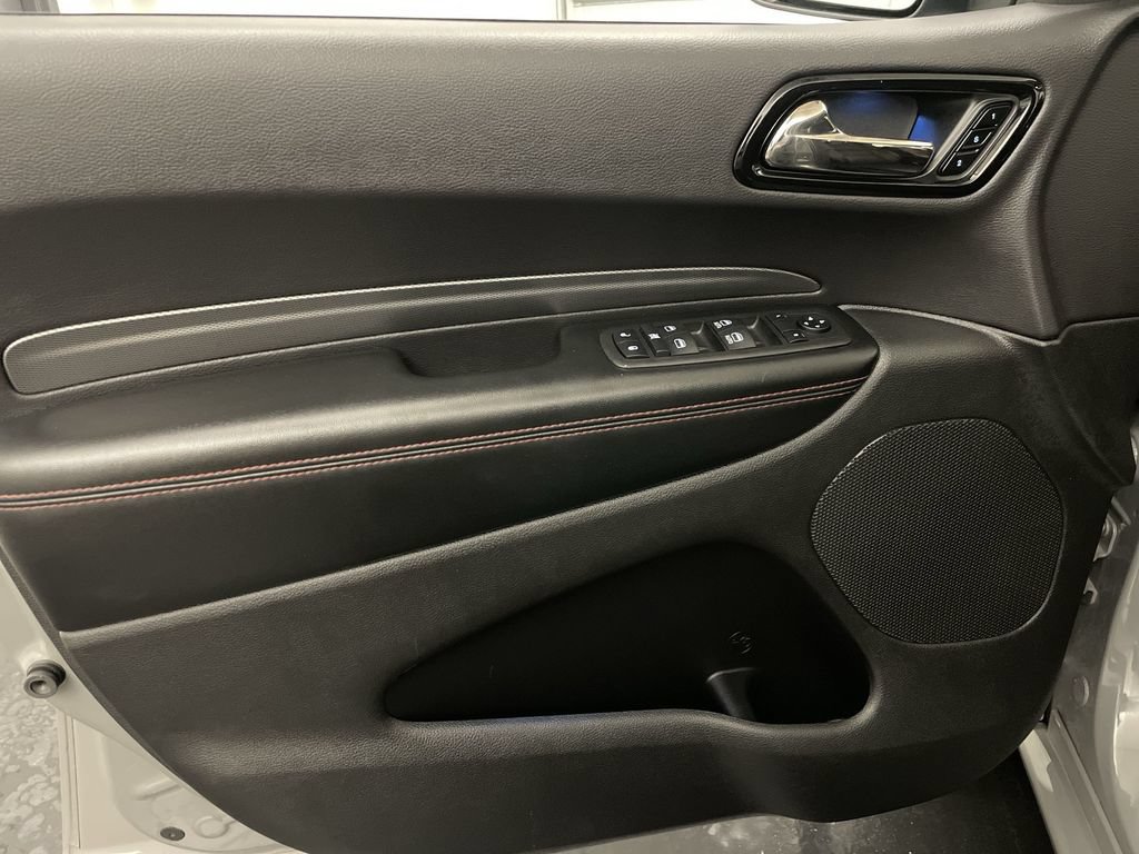 Used 2025 Dodge Durango GT AWD/4WD image 17