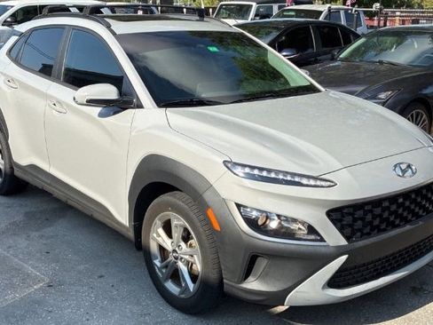 Used 2023 Hyundai Kona SEL w/ Convenience Package FWD image 7