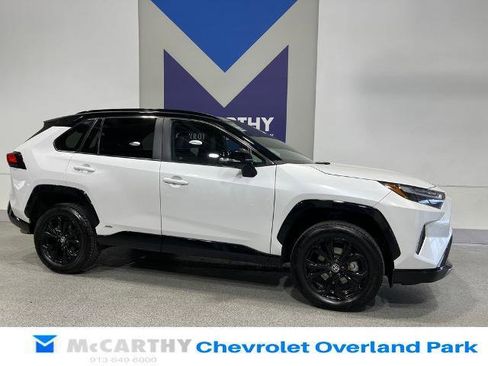 Used 2023 Toyota RAV4 XSE AWD/4WD image 3