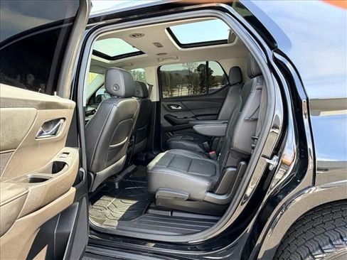 Used 2021 Chevrolet Traverse Premier image 14
