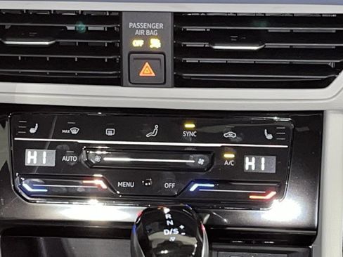 New 2025 Volkswagen Jetta SE image 16