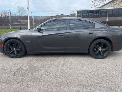 Used 2016 Dodge Charger R/T image 9