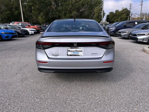 Used 2025 Honda Accord Sport image 5