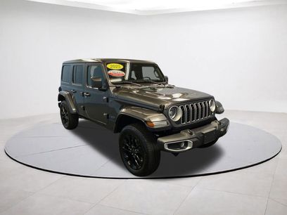 Used 2025 Jeep Wrangler Unlimited Sahara w/ Safety Group