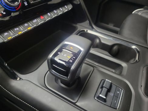 Used 2022 GMC Sierra 1500 AT4X image 14