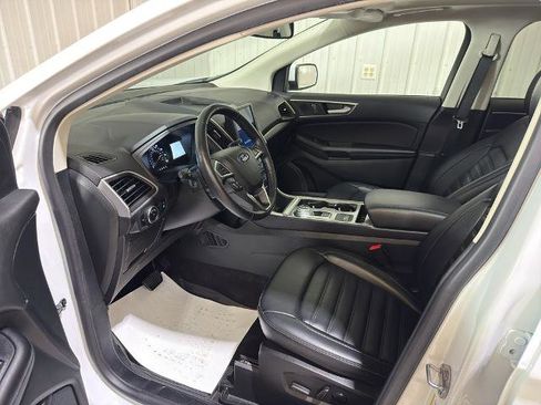 Certified 2023 Ford Edge SEL w/ Convenience Package AWD/4WD image 2