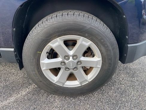 Used 2016 GMC Acadia SLE FWD image 11