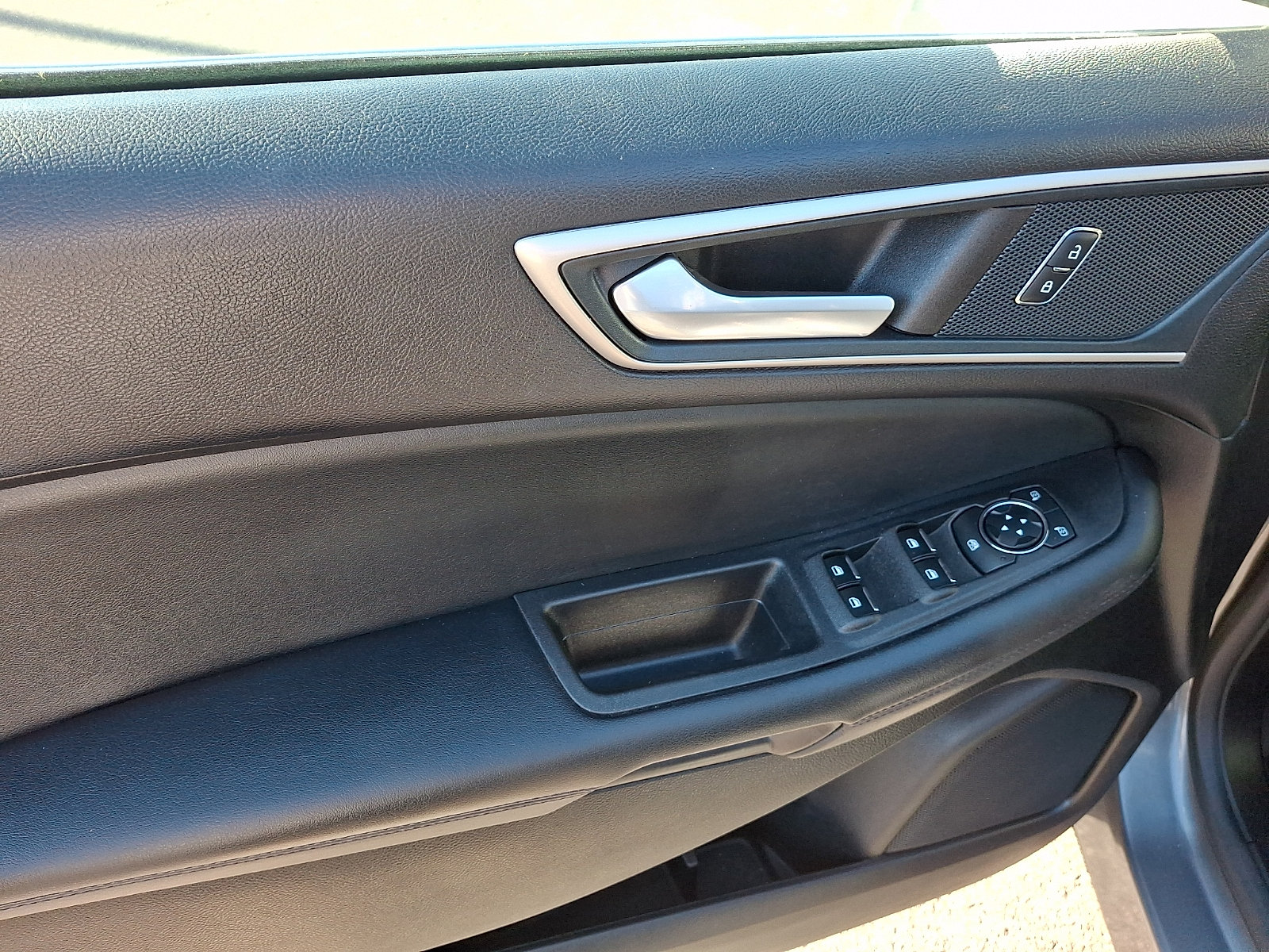 Used 2024 Ford Edge SEL w/ Convenience Package AWD/4WD image 13