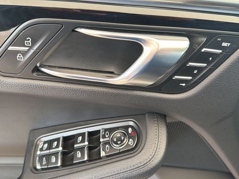 Used 2019 Porsche Macan S AWD/4WD image 20