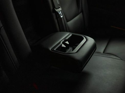 Used 2024 Toyota Tundra Limited AWD/4WD image 12