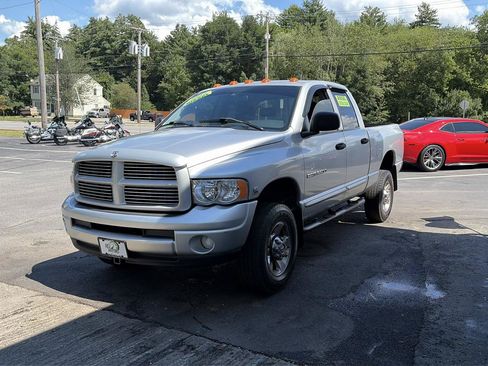 Used 2004 Dodge Ram 3500 Truck SLT w/ Sport Appearance Group AWD/4WD image 4