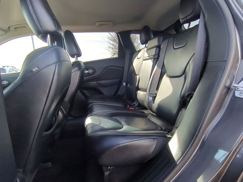 Used 2015 Jeep Cherokee Limited image 30