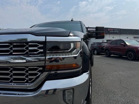 Used 2018 Chevrolet Silverado 1500 LT w/ LT Fleet Convenience Package AWD/4WD image 46