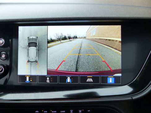 Used 2023 Buick Envision Avenir FWD image 29