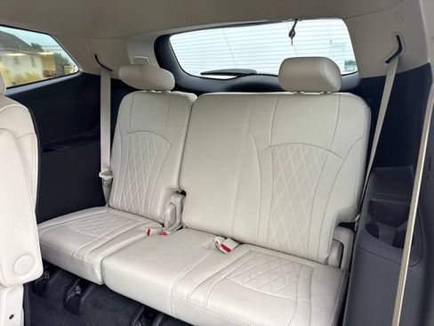 Used 2022 Buick Enclave Avenir w/ Avenir Technology Package AWD/4WD image 10