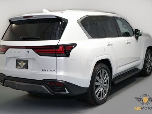 Used 2026 Lexus LX 700h Ultra Luxury image 6