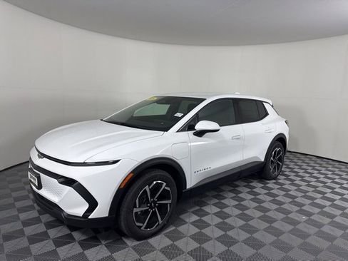 New 2026 Chevrolet Equinox EV LT image 7