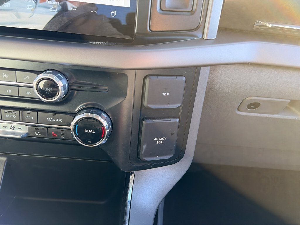 Used 2024 Ford F150 Lightning XLT AWD/4WD image 28