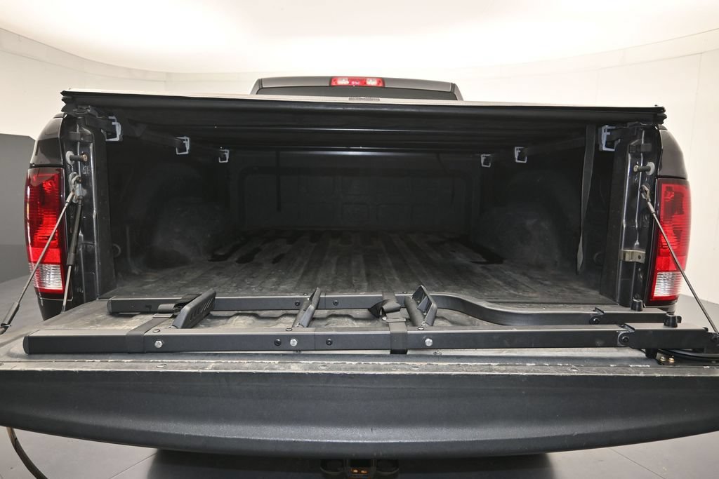 Used 2016 RAM 2500 Tradesman w/ Chrome Appearance Group AWD/4WD image 23
