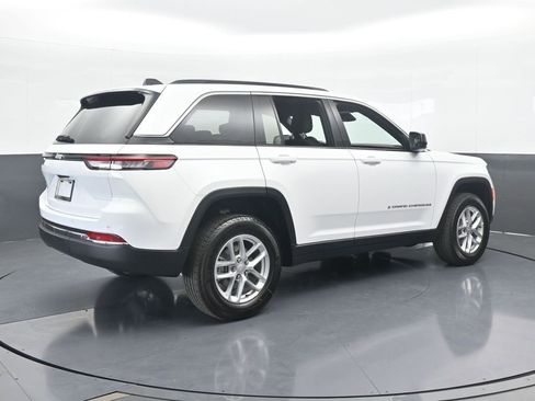 New 2025 Jeep Grand Cherokee Laredo RWD image 6