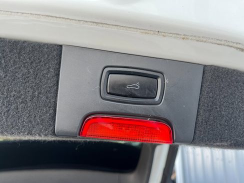 Used 2015 Porsche Cayenne Diesel image 18