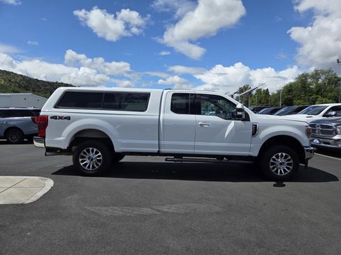 Used 2022 Ford F250 Lariat w/ Lariat Value Package AWD/4WD image 4