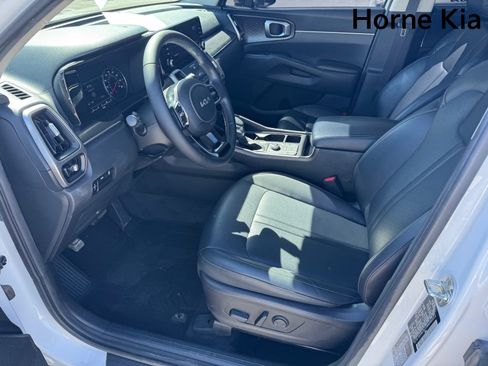 Certified 2022 Kia Sorento S w/ Panoramic Sunroof Package FWD image 9