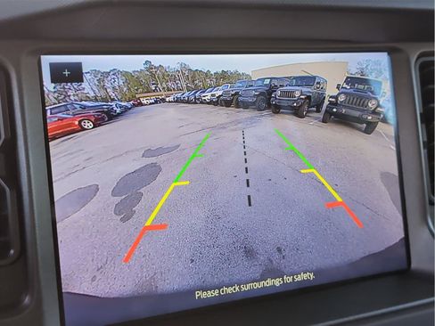 Used 2024 Ford Bronco Badlands image 13