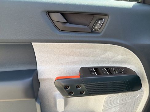 Used 2024 Ford Maverick XLT w/ XLT Luxury Package FWD image 11