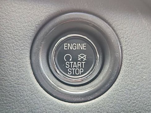 Used 2013 Lincoln MKS FWD image 16
