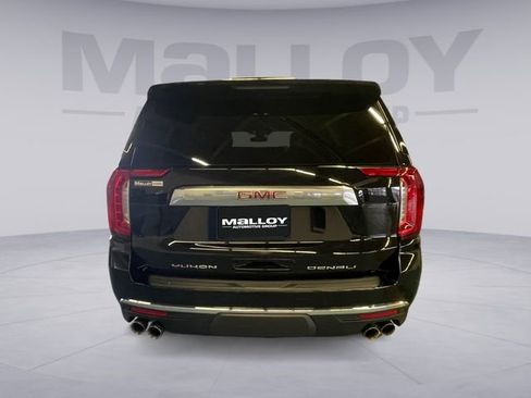 Used 2022 GMC Yukon Denali image 4