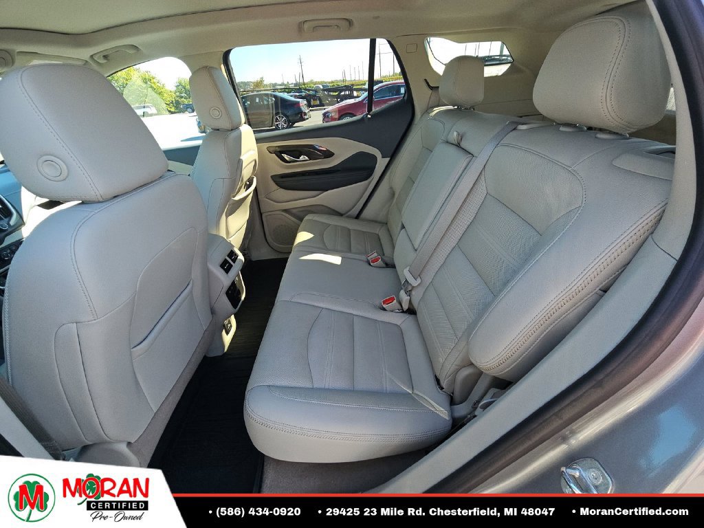 Used 2023 GMC Terrain Denali w/ Denali Premium Package AWD/4WD image 16