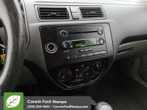 Used 2007 Ford Focus SES FWD image 14