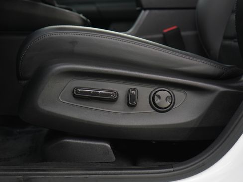 Used 2023 Honda CR-V EX-L image 22