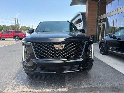 Used 2026 Cadillac Escalade Sport AWD/4WD image 2