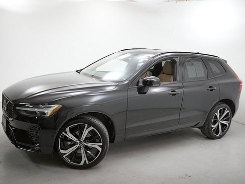 Certified 2023 Volvo XC60 B5 Ultimate w/ Protection Package Premier image 3