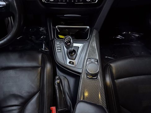 Used 2018 BMW M3 RWD image 24