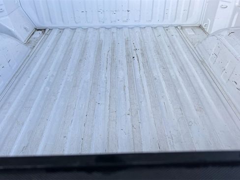 Used 2024 Chevrolet Silverado 1500 Custom image 18