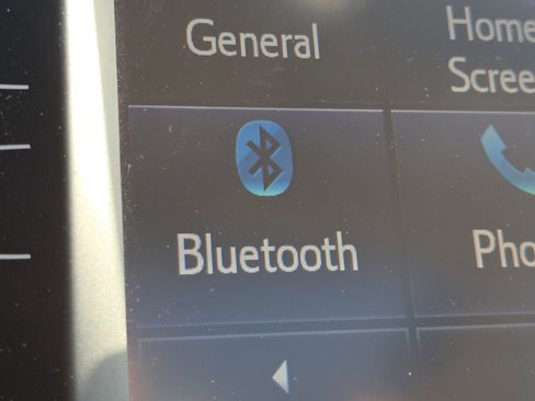 Used 2016 Toyota Highlander Limited image 8