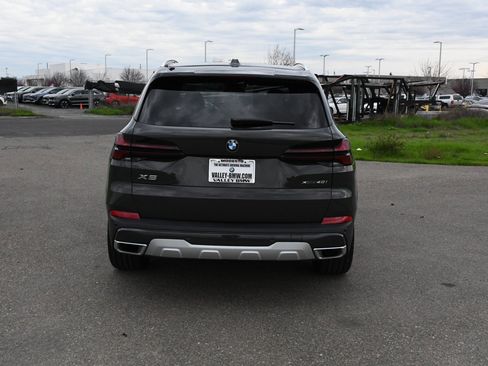 Used 2026 BMW X5 xDrive40i image 5