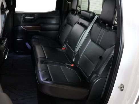 Used 2020 Chevrolet Silverado 1500 High Country w/ Technology Package AWD/4WD image 14
