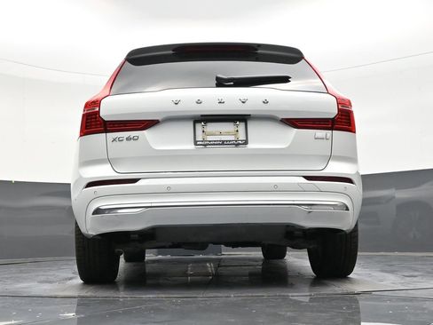 Used 2023 Volvo XC60 T8 Plus AWD/4WD image 23