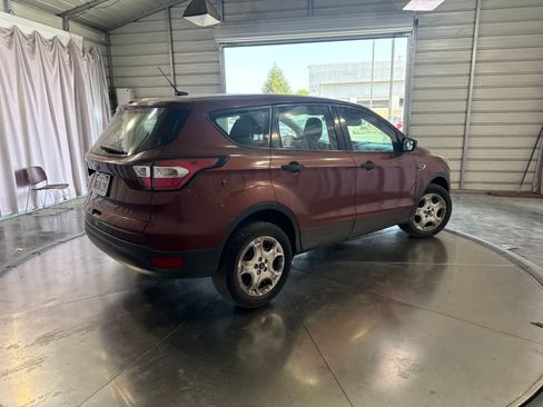 Used 2018 Ford Escape S FWD image 4