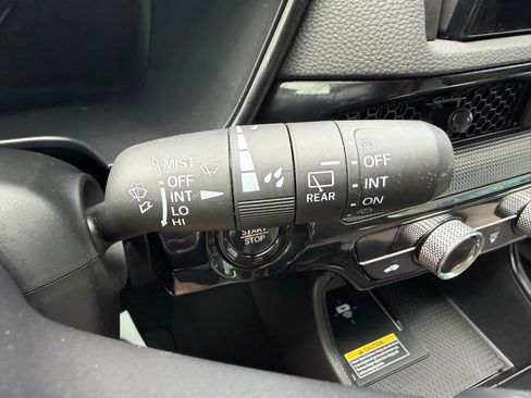 Used 2023 Honda CR-V EX-L image 22