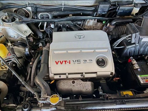 Used 2005 Toyota Highlander 4WD V6 w/ 3rd Row image 30