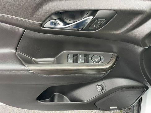 Used 2019 GMC Acadia SLT image 13