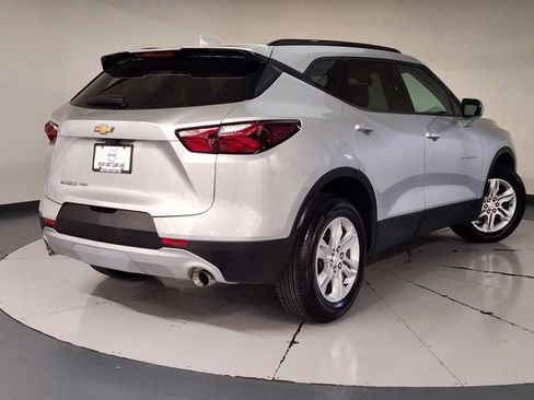 Used 2021 Chevrolet Blazer LT w/ Sound & Technology Package AWD/4WD image 2