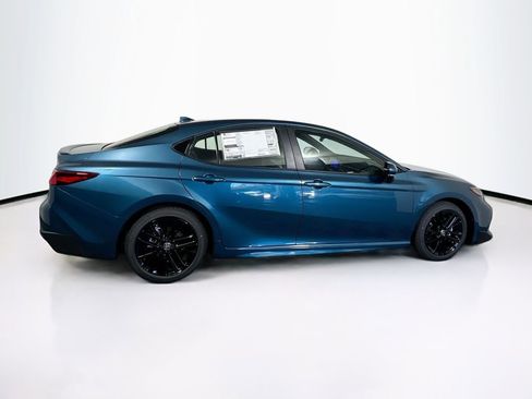 New 2026 Toyota Camry SE image 3